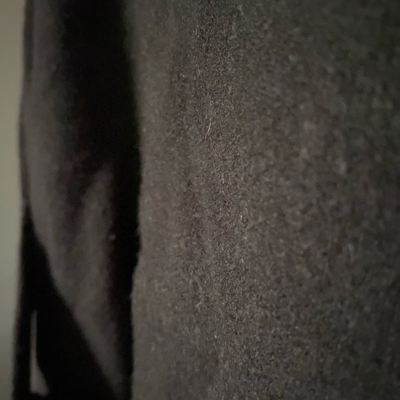 Anthropology thick knit top with pockets and tie for waist - Picture 2 of 3